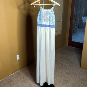 Flying Tomato Sleeveless Embroidered Waist Lined Goddess Maxi Dress Size Medium